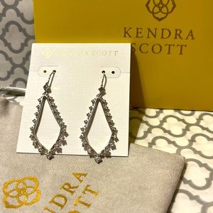 Kendra Scott Bea Earrings